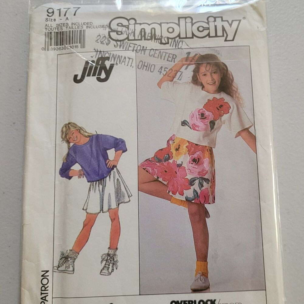 Simplicity 9177 JIFFY Pullover Top & Pull-on Shorts and Skirt Pattern Girls 7-14